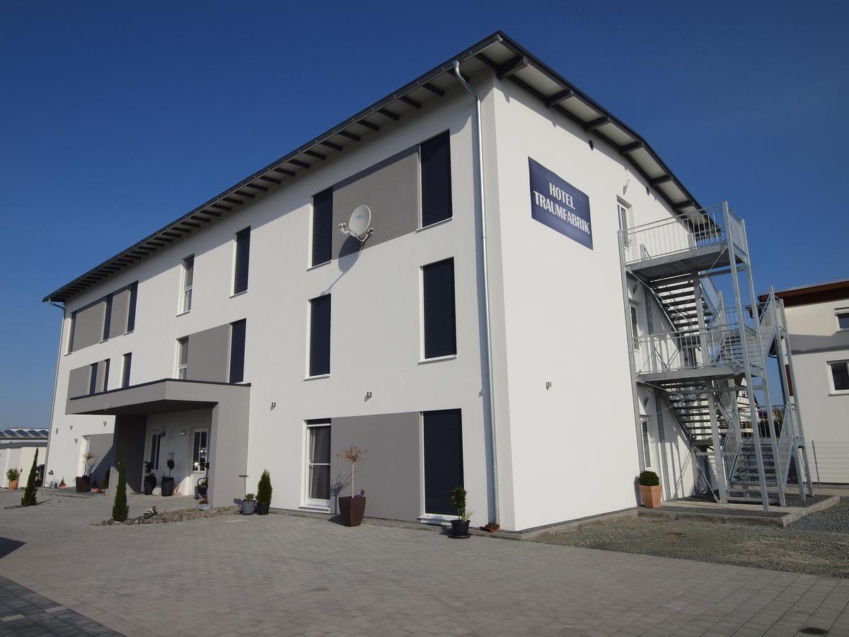 Hotel Traumfabrik Buettelborn Ngoại thất bức ảnh
